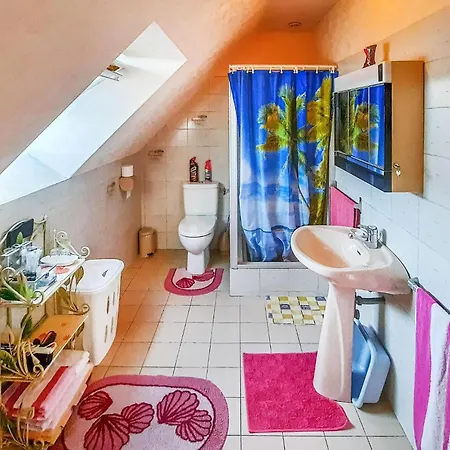 1 Bedroom Cozy In Clohars Carnoet